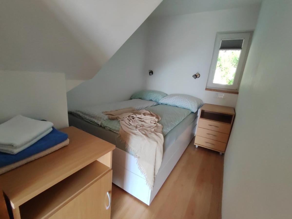 Zidanica-Vineyard Cottage Jakse Semic Екстериор снимка